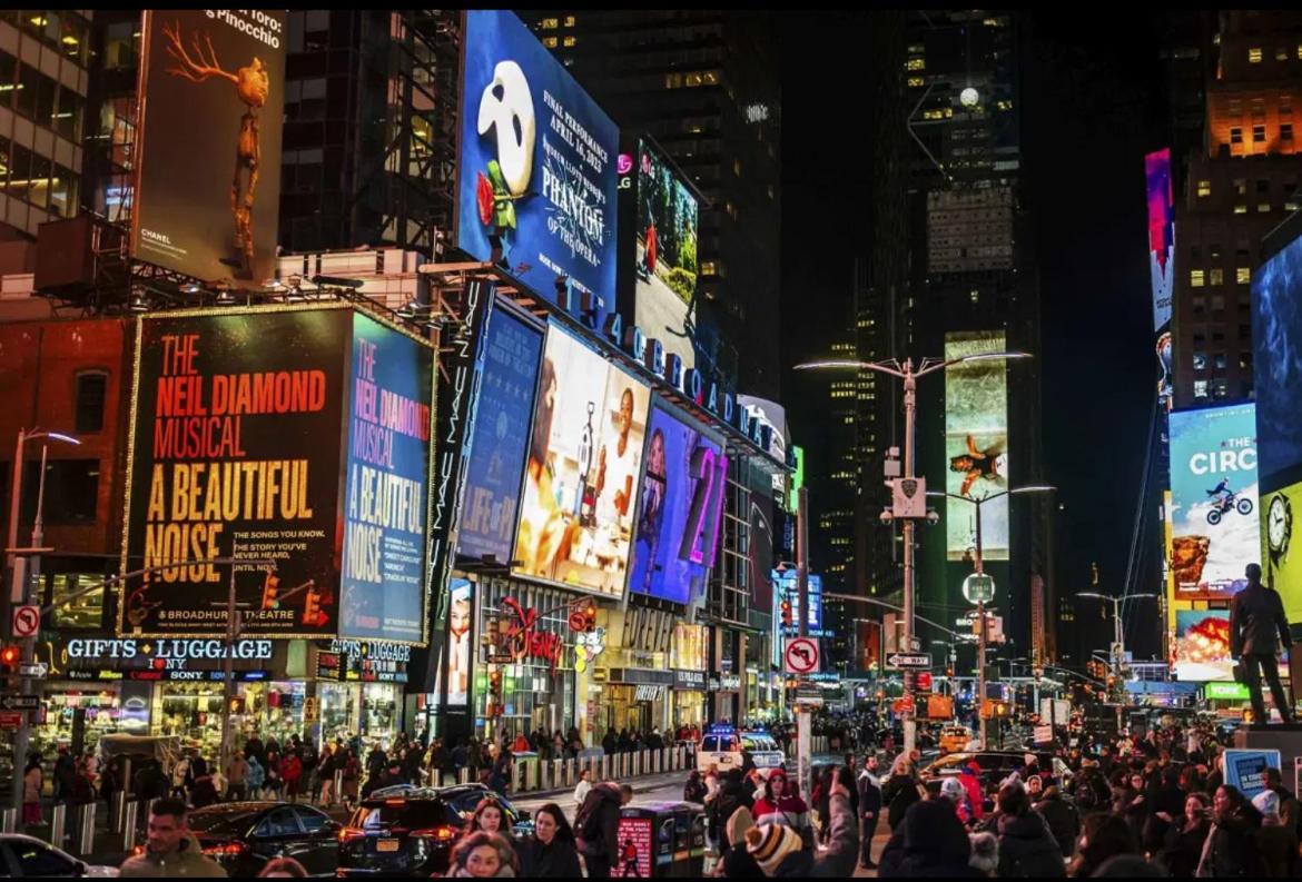 Times Square Luxe Apartment New York City Exterior photo